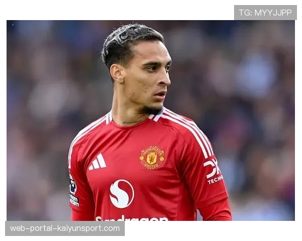 曼联公布欧冠大名单后，将全部注意力转向周末的联赛德比